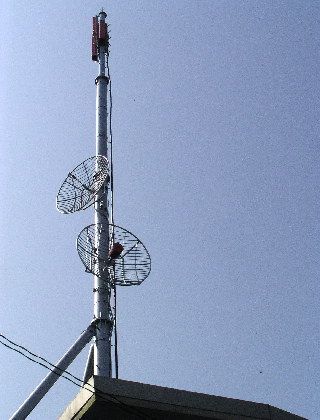 電波塔のアンテナ