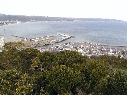 鴨川漁港と前原・横渚海岸