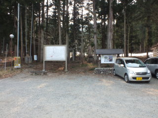 鳥坂神社駐車場