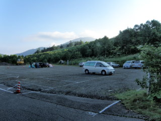 野反湖北端の駐車場