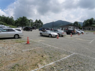 登山口の駐車場