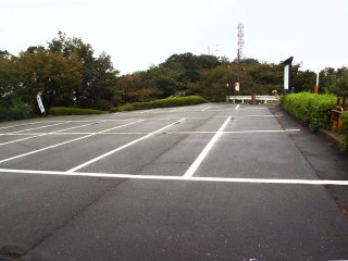 一郷山城駐車場