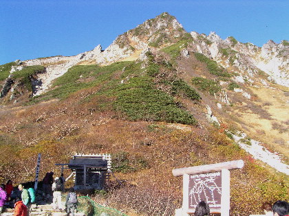 信州駒ヶ岳神社とサギダルの頭