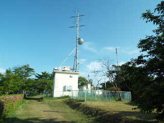 山頂方面の電波塔