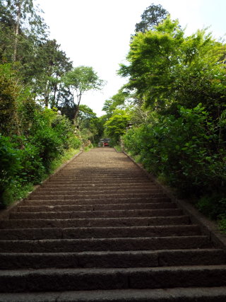 長い階段道