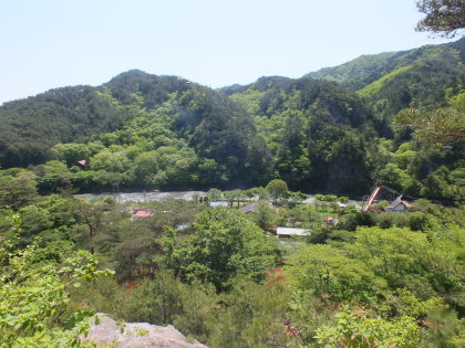矢祭山駅と吊り橋