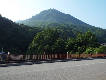 大嵐山と湯ノ倉山